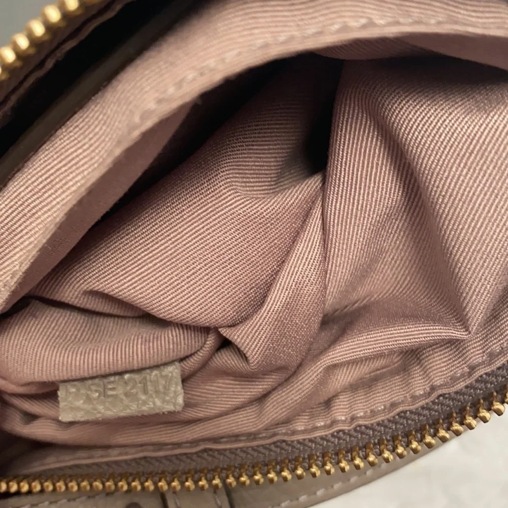Marc Jacobs Recruit leather crossbody bag in Beige
